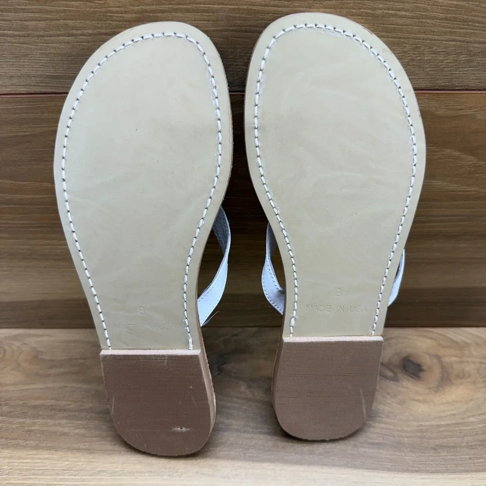 Wimberly Flip Flop Sandals Womens 8 White Leather Star Fish Medallion USA Made